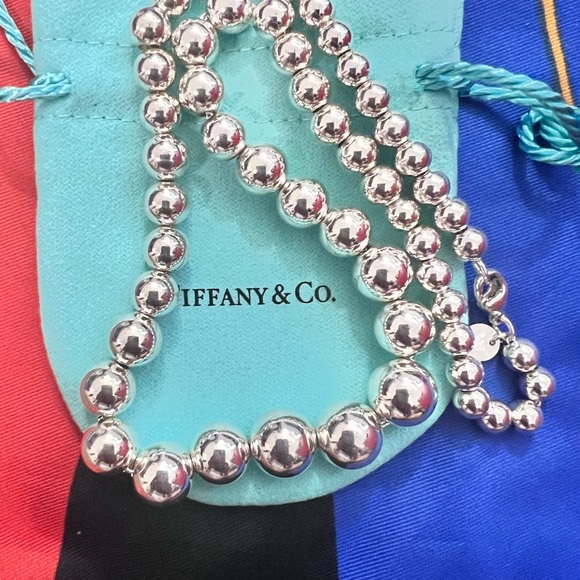 Authentic Preloved Tiffany & Co HardWear
Graduated Ball Necklace 6-11mm balls - Picture 5 of 6
